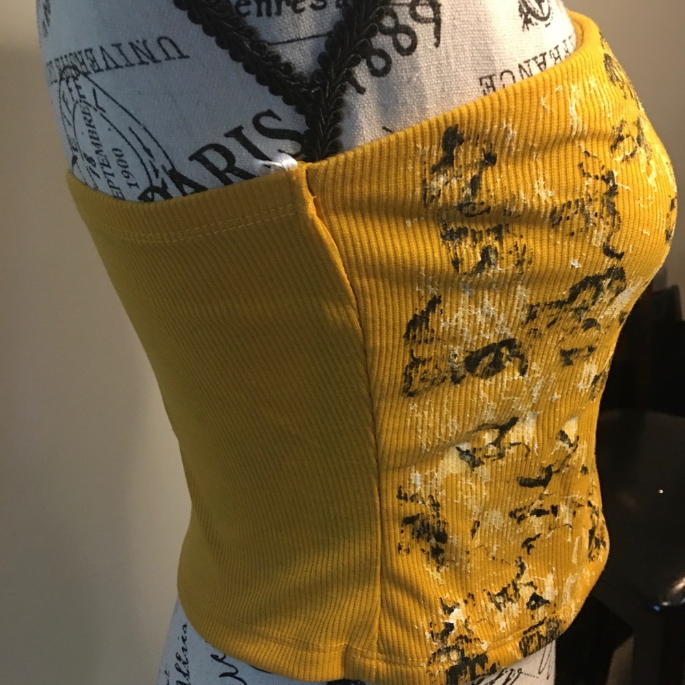 Halter top - Picture 3 of 8